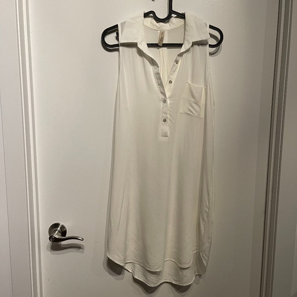 ⭐2 for C$22⭐  Final Touch Sleeveless Tunic, White, Size S